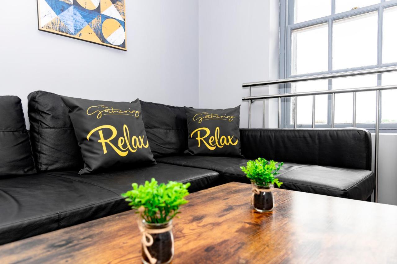 The Penthouse Gathering - Town Centre - Sleeps Up To 16
