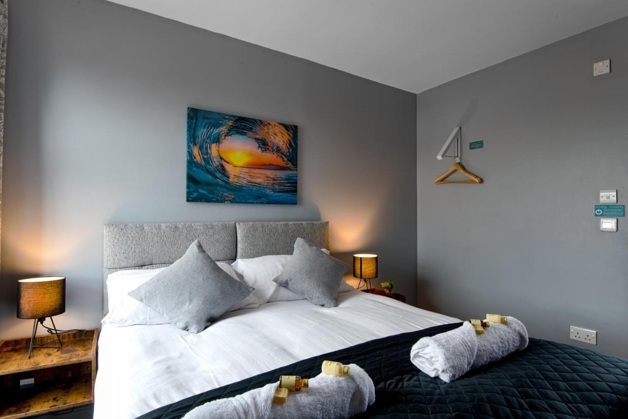 The Penthouse Gathering - Town Centre - Sleeps Up To 16